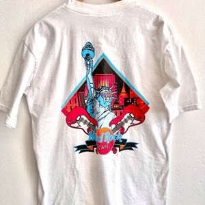 Vintage New York Hard Rock Cafe Heavy White T Shirt w/Statue of Liberty